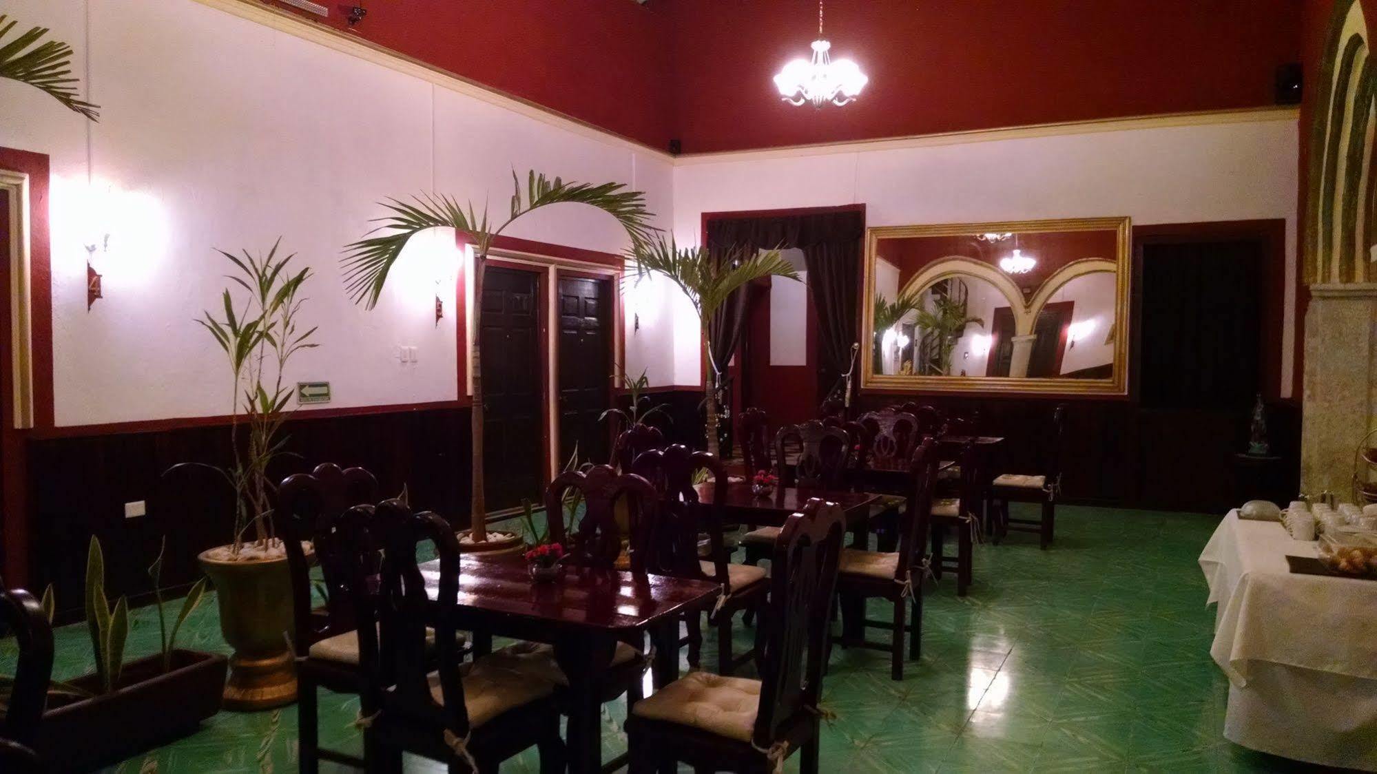 Hotel Maya Ah Kim Pech Campeche Buitenkant foto